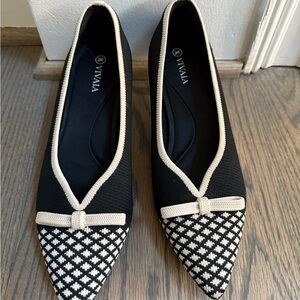 Vivaia brand Kitten Heels - super comfy